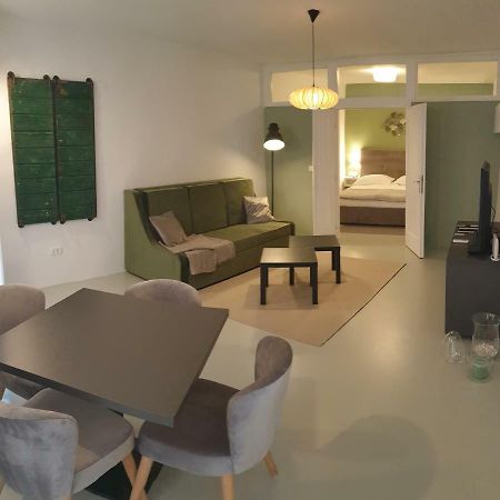 Apartment Adriatico Eterno 1 Ровин Екстериор снимка