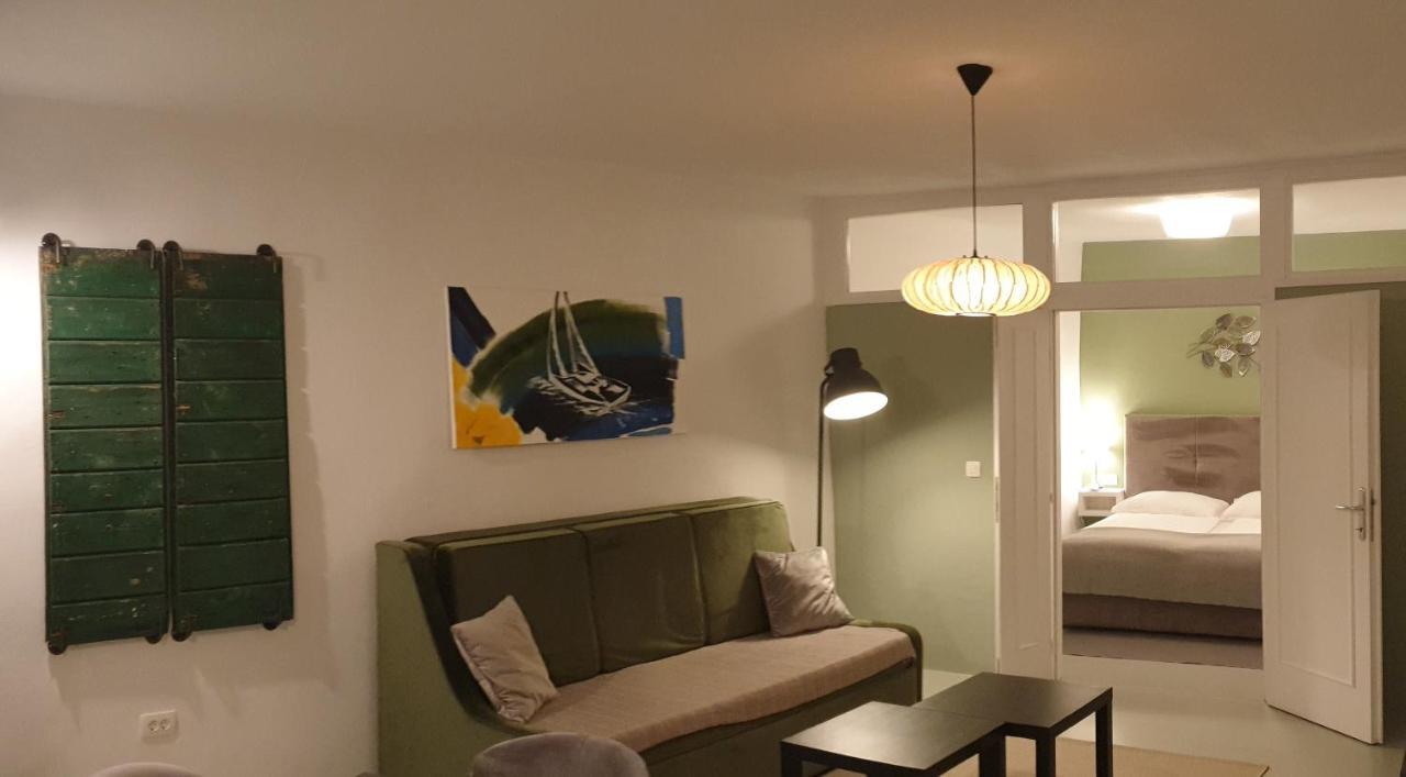 Apartment Adriatico Eterno 1 Ровин Екстериор снимка
