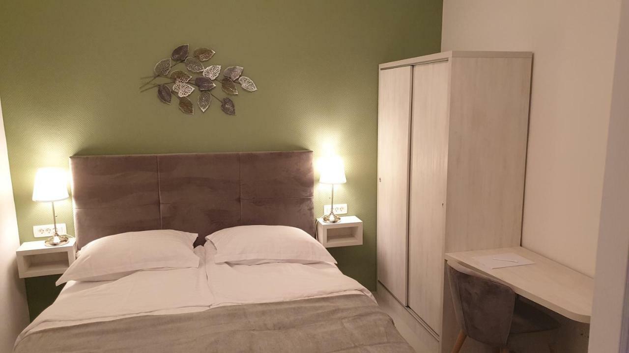 Apartment Adriatico Eterno 1 Ровин Екстериор снимка