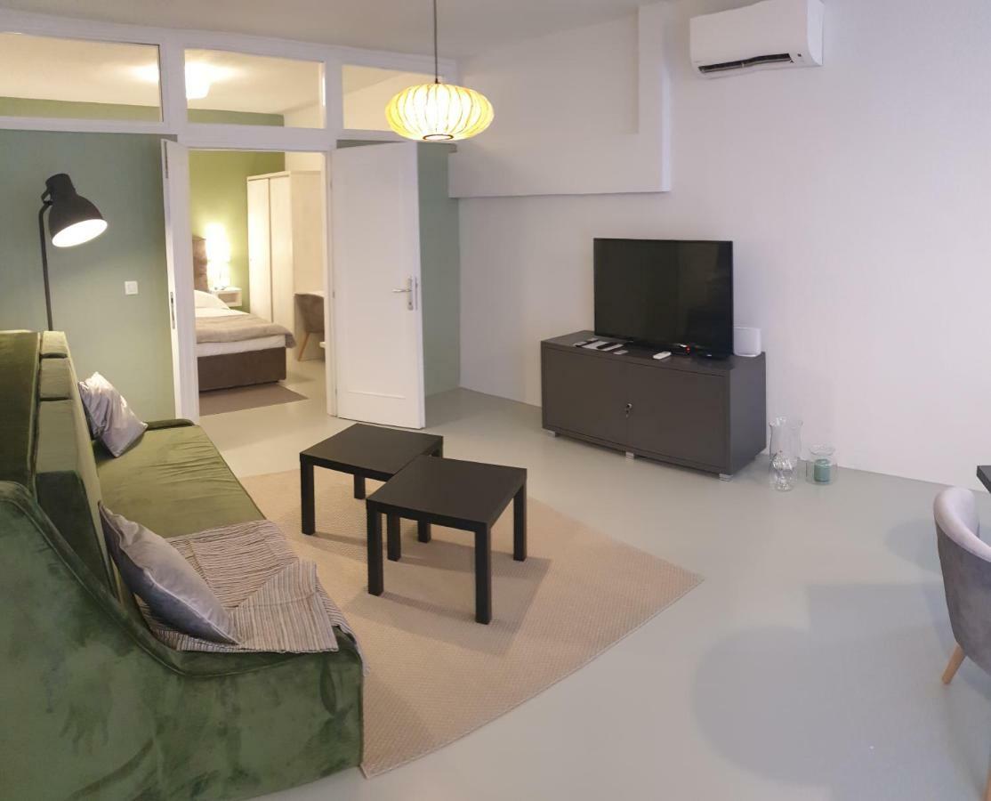 Apartment Adriatico Eterno 1 Ровин Екстериор снимка